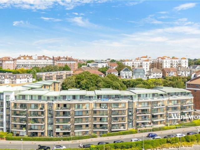 Flat for sale in Boscombe, Bournemouth