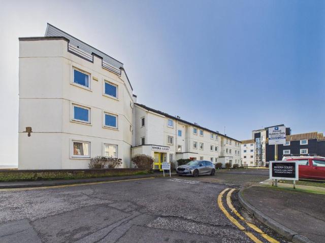 Flat for sale in Golden Valley, Folkestone
