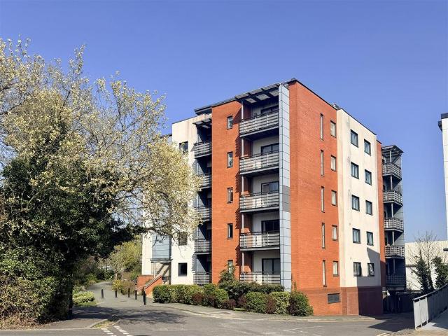 Flat for sale in Trafford Park, Greater Manchester
