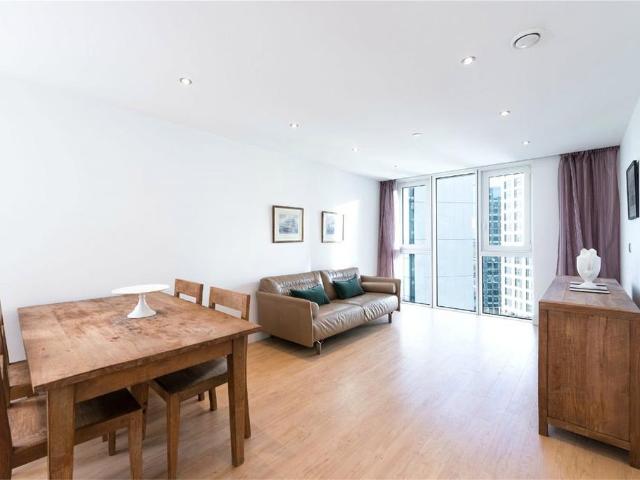 Flat for sale in Spitalfields, Whitechapel
