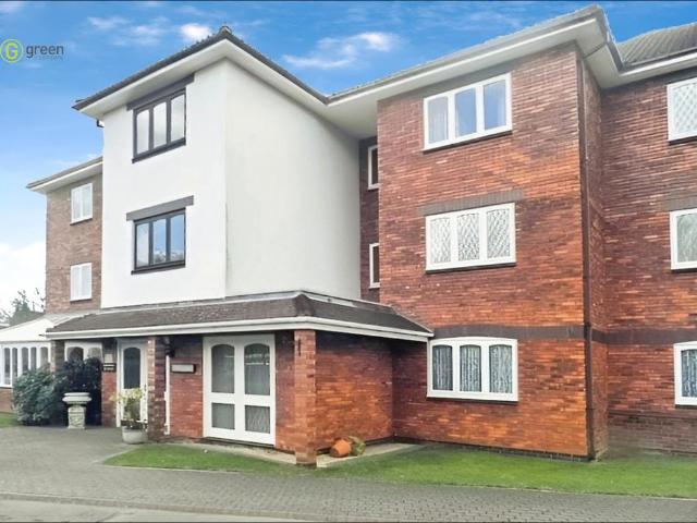 Flat for sale in Walmley, Sutton Coldfield