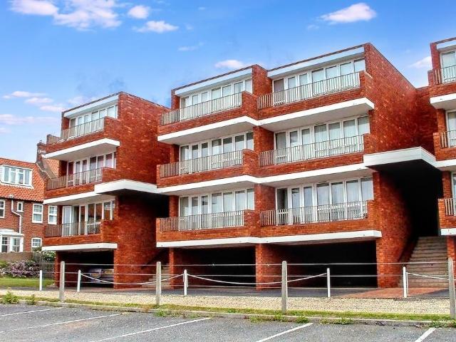 Flat for sale in Comers, Norfolk