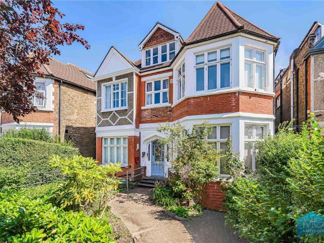 Flat for sale in Mapesbury, Greater London