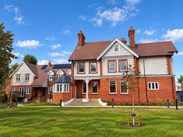 Flat for sale in Swallow, Buckinghamshire