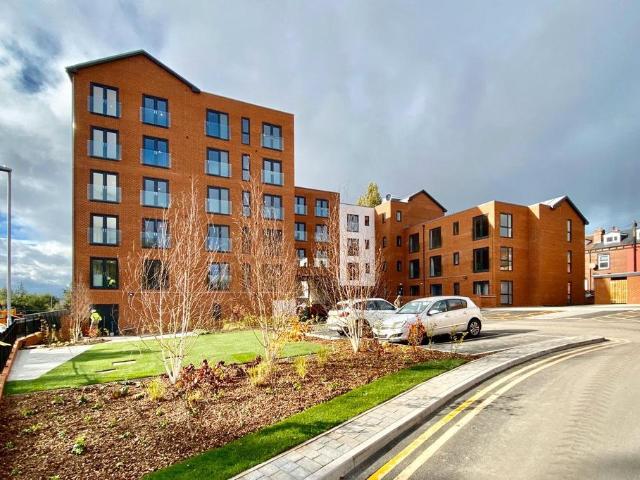 Flat for sale in West Yorkshire