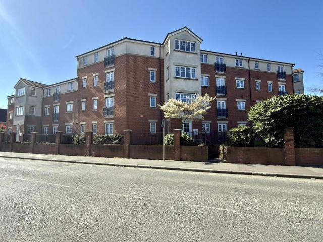 Flat for sale in Darlington