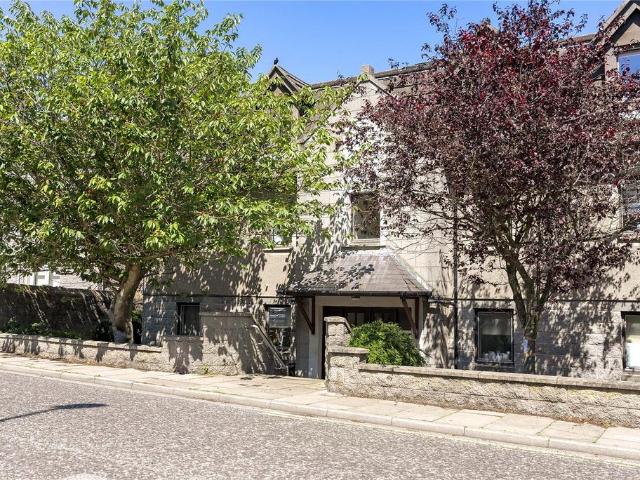 Flat for sale in Woodside, Ballindoch