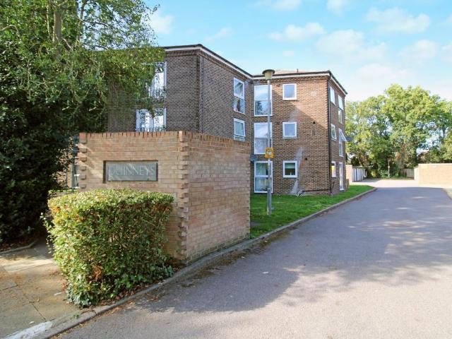 Flat for sale in Farnborough, Hampshire
