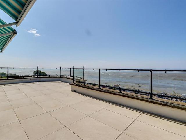 Flat for sale in Alton Barnes, Isle Of Man