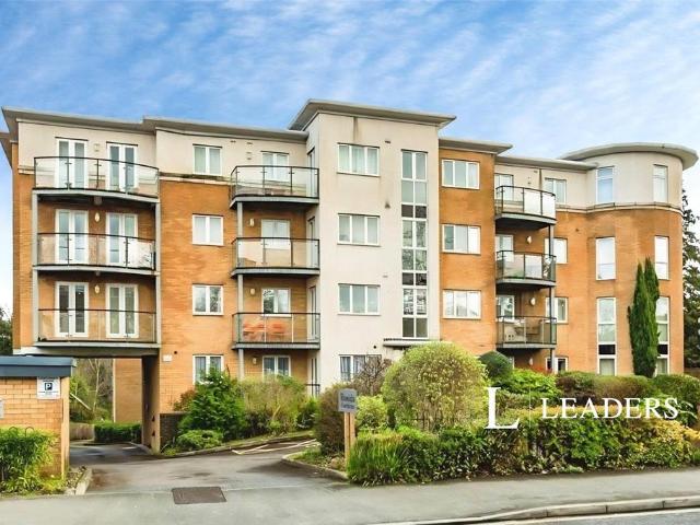 Flat for sale in Hill, City Of Southampton