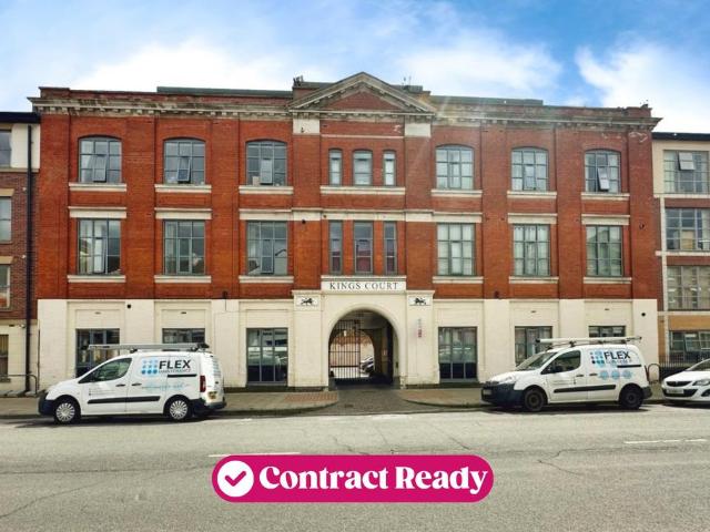 Flat for sale in Old Town, Hull