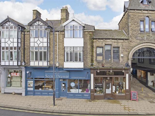 Flat for sale in Ilkley, West Yorkshire