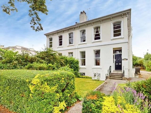 Flat for sale in Ewens Farm, Golden Valley