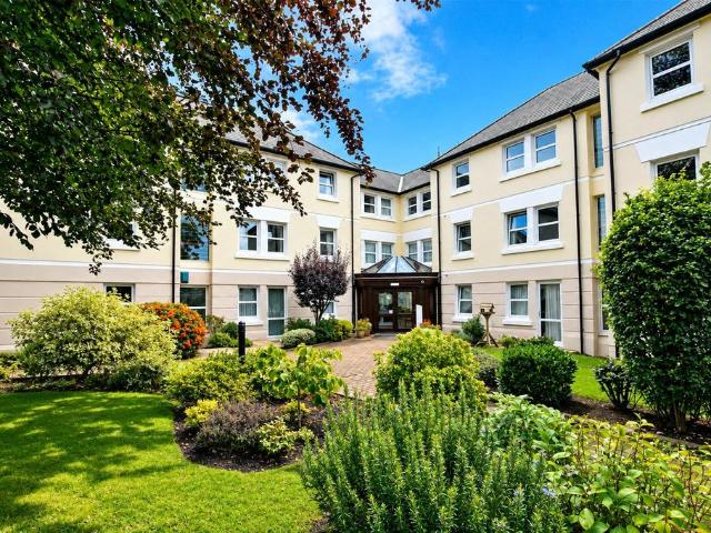Flat for sale in Fort Hill, North Devon