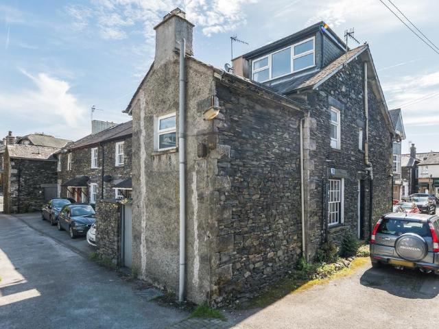 Flat for sale in Bowness-on-windermere