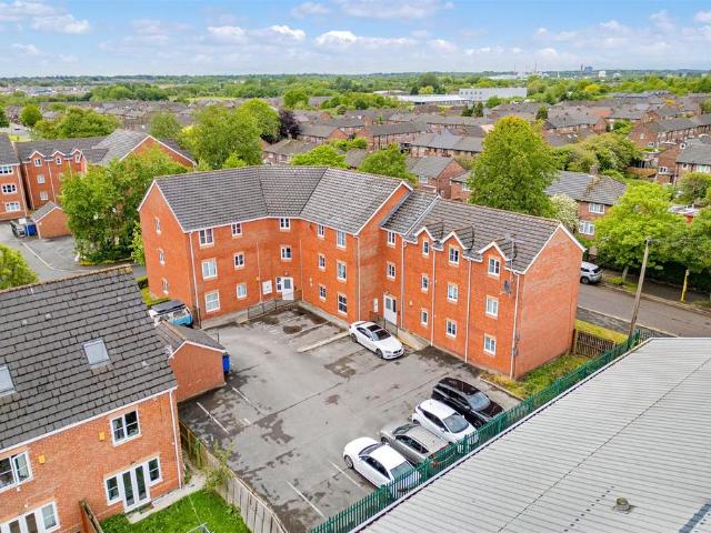 Flat for sale in Broad Oak, St Helens