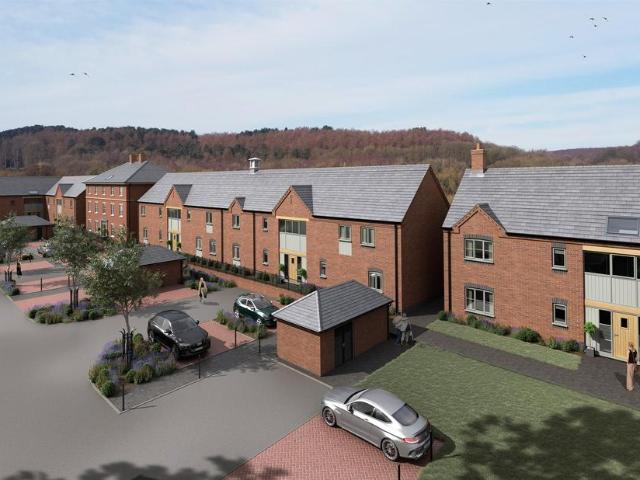 Flat for sale in Kettlebrook, Staffordshire