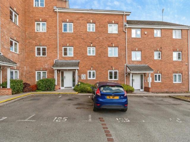 Flat for sale in Bloxwich, Walsall