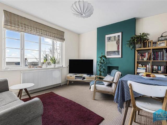Flat for sale in Muswell Hill, Isle Of Man