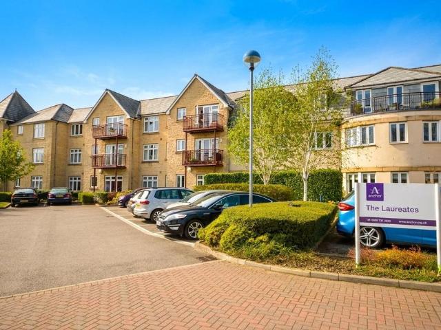 Flat for sale in Westfield, Guiseley