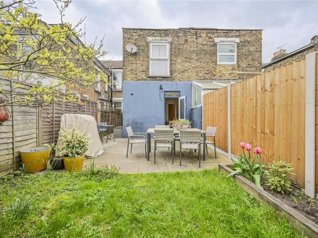 Flat for sale in Harringay Ladder, Greater London