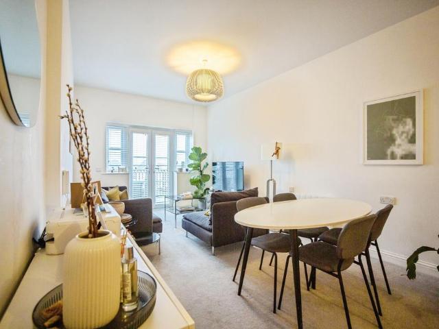 Flat for sale in London Borough of Bexley, Greater London