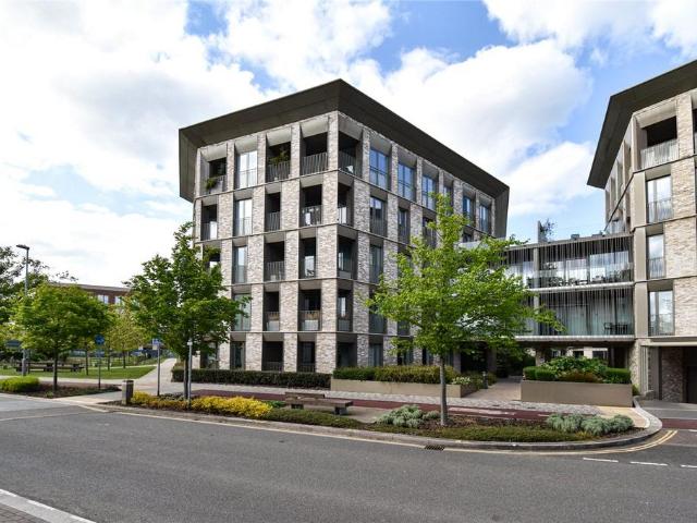 Flat for sale in Arbury, Cambridgeshire