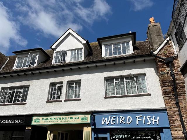 Flat for sale in Strode, Devon