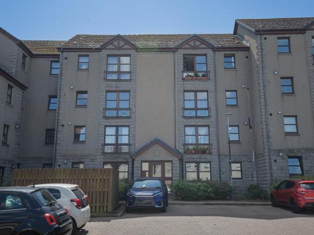Flat for sale in Ballindoch, Scotland