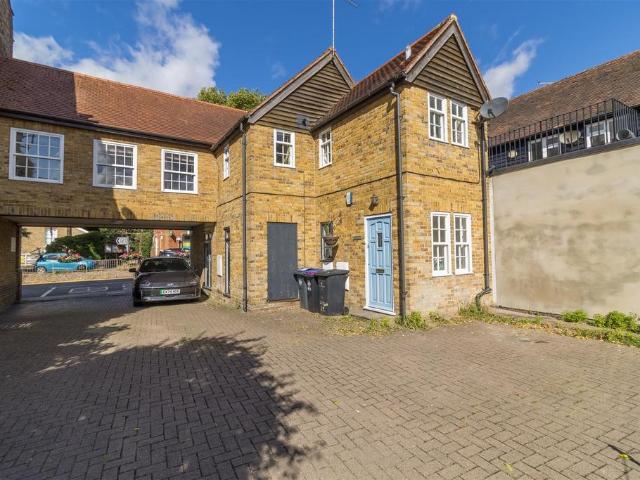 Flat for sale in Colliers End, Hertfordshire