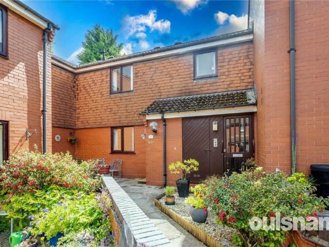 Flat for sale in Northfield, West Midlands