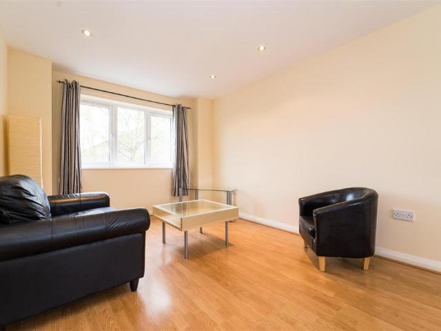 Flat for sale in Salford, Greater Manchester