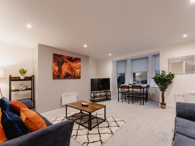 Flat for sale in Claremount, Halifax