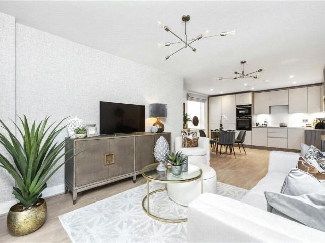 Flat for sale in Eastmoor, West Yorkshire