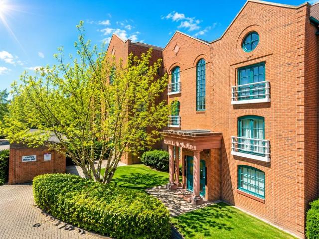 Flat for sale in Hoole, Chester