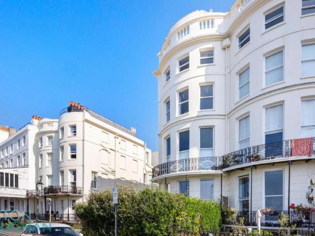 Flat for sale in Kemptown, Brighton & Hove
