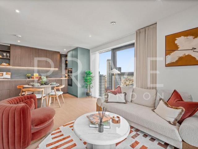 Flat for sale in Walworth, Greater London