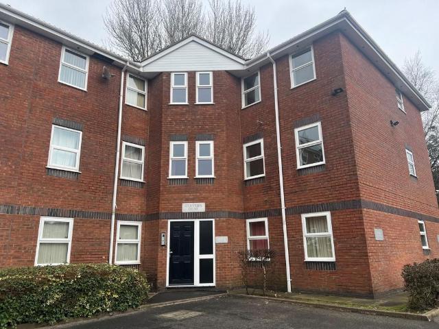 Flat for sale in Queen's Park, Blackburn