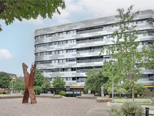 Flat for sale in East Greenwich, Greater London