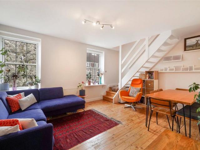 Flat for sale in Chalk Farm, Isle Of Man