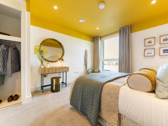 Flat for sale in London Borough of Croydon, Waddon