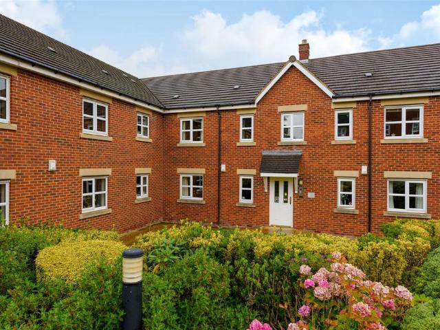 Flat for sale in Crosspool, Isle Of Man