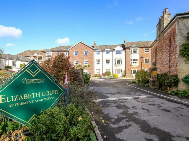 Flat for sale in The Close, Salisbury