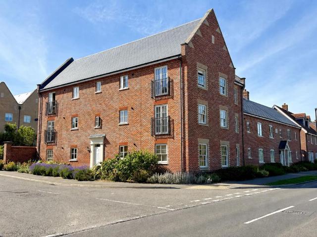 Flat for sale in Eastbridge, Suffolk