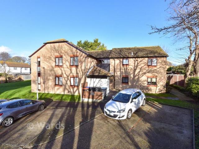 Flat for sale in Birchington, Acol