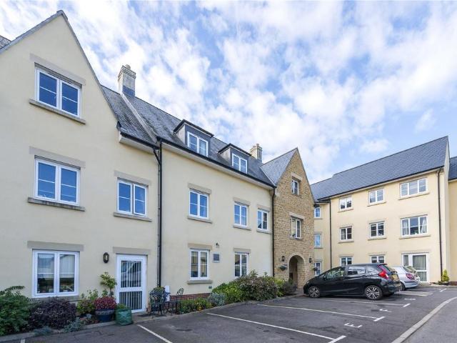 Flat for sale in Sherborne, East Dorset