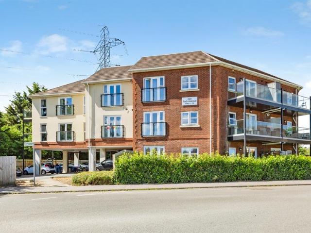 Flat for sale in Bushey, Hertfordshire