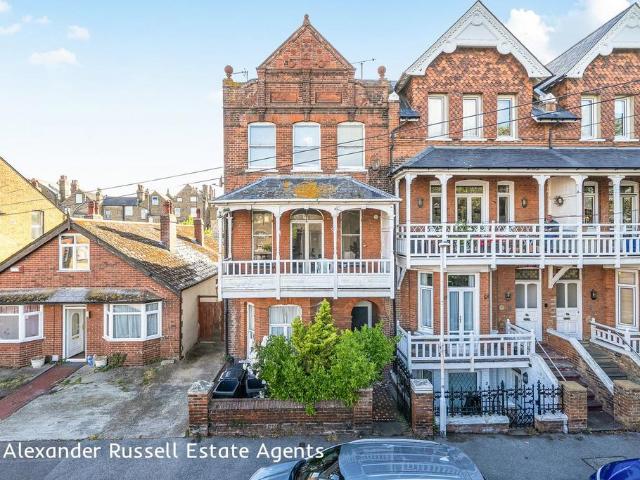 Flat for sale in Westgate-on-Sea, Acol