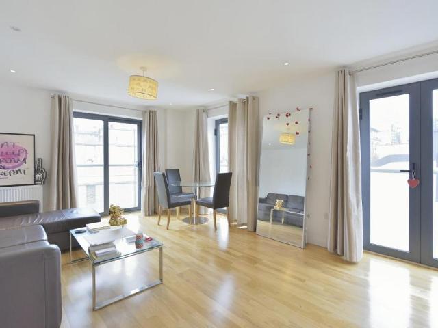 Flat for sale in Spitalfields, Whitechapel