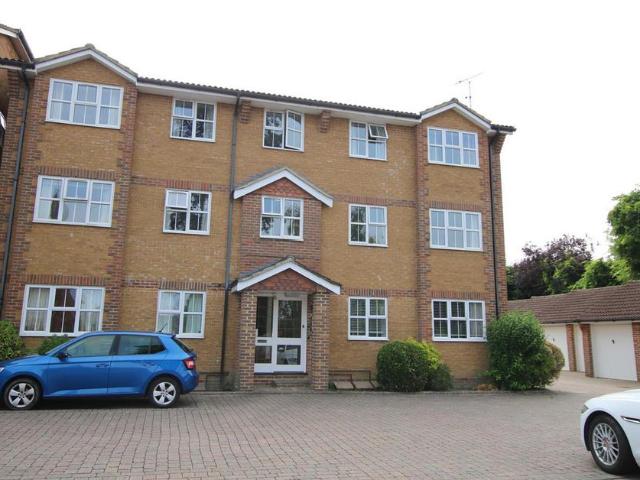 Flat for sale in New Town, Horsham